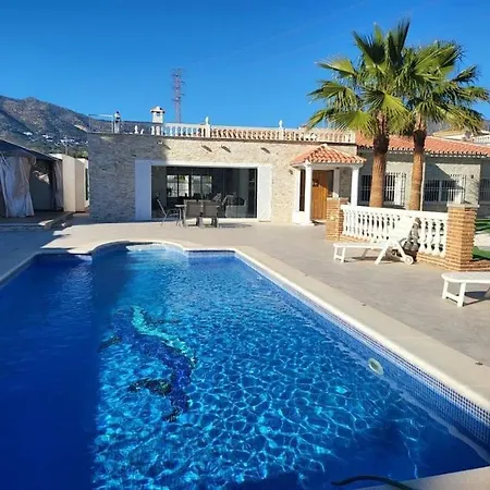 Sunny Mijas With Large Pool Free Parking Holiday home