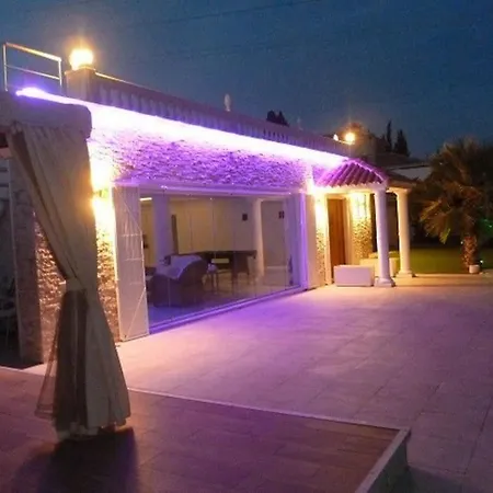Sunny Mijas With Large Pool Free Parking Holiday home